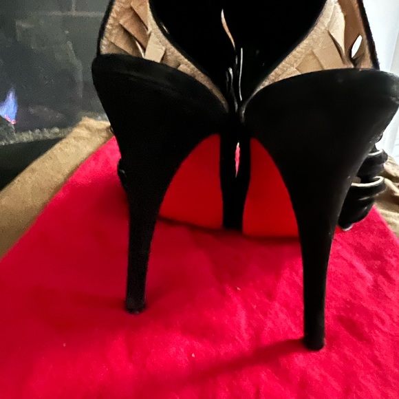 Christian Louboutin Black Suede Fringe Booty 38.5 Retail $1175 - Picture 5 of 12